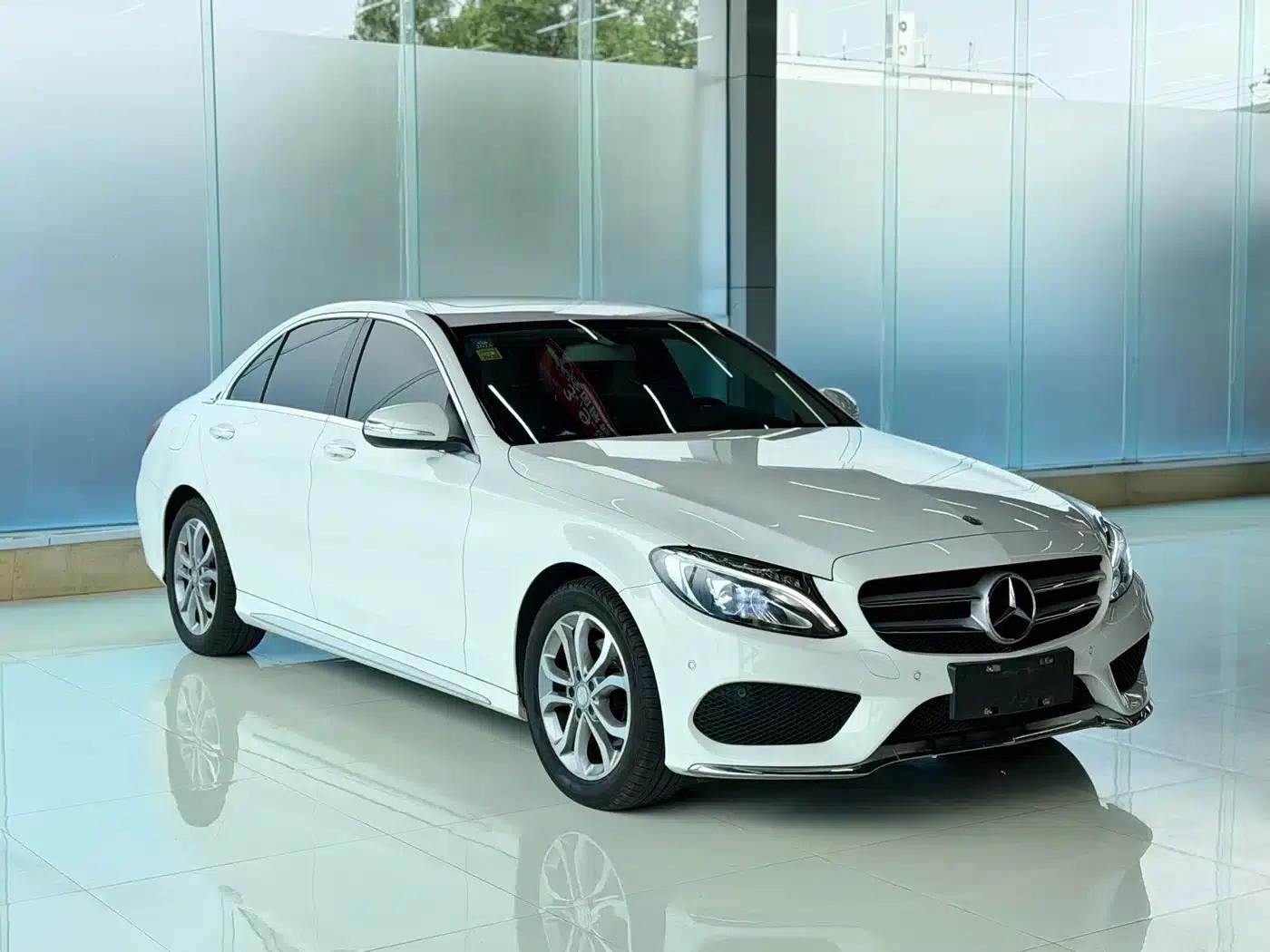 2017 Mercedes-Benz C-Class C 180 L Sport Edition — миниатюра 3