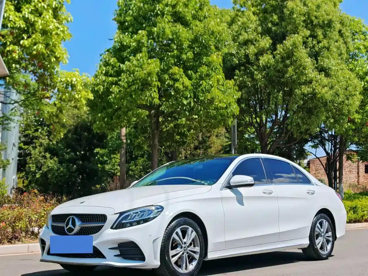 Mercedes-Benz C-Class 2020 Facelift C 200 L Fashion Model — миниатюра 1
