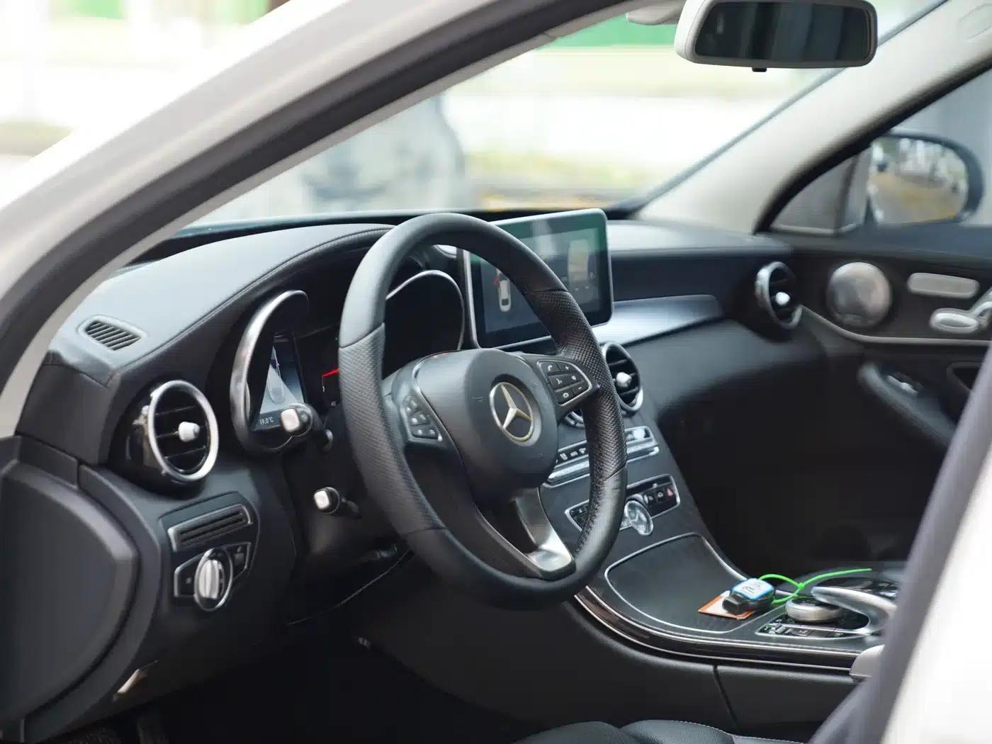 2018 Mercedes-Benz C-Class C 200 L Sport Edition — миниатюра 13