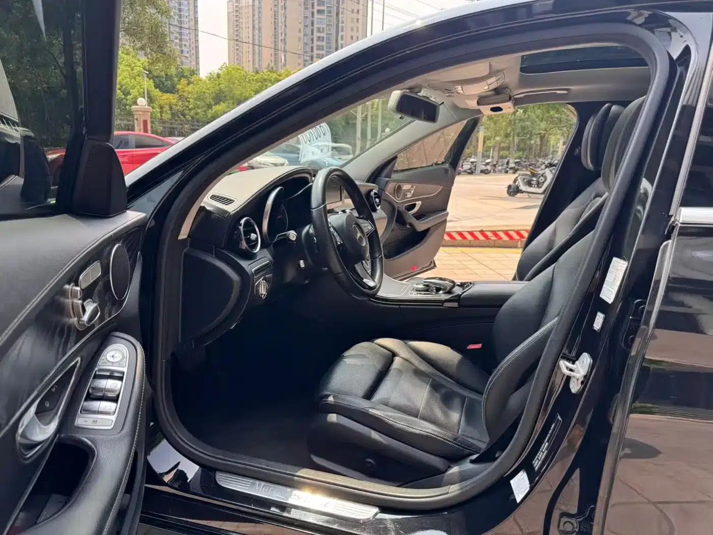 2015 Mercedes-Benz C-Class C 200 L Sport — миниатюра 8