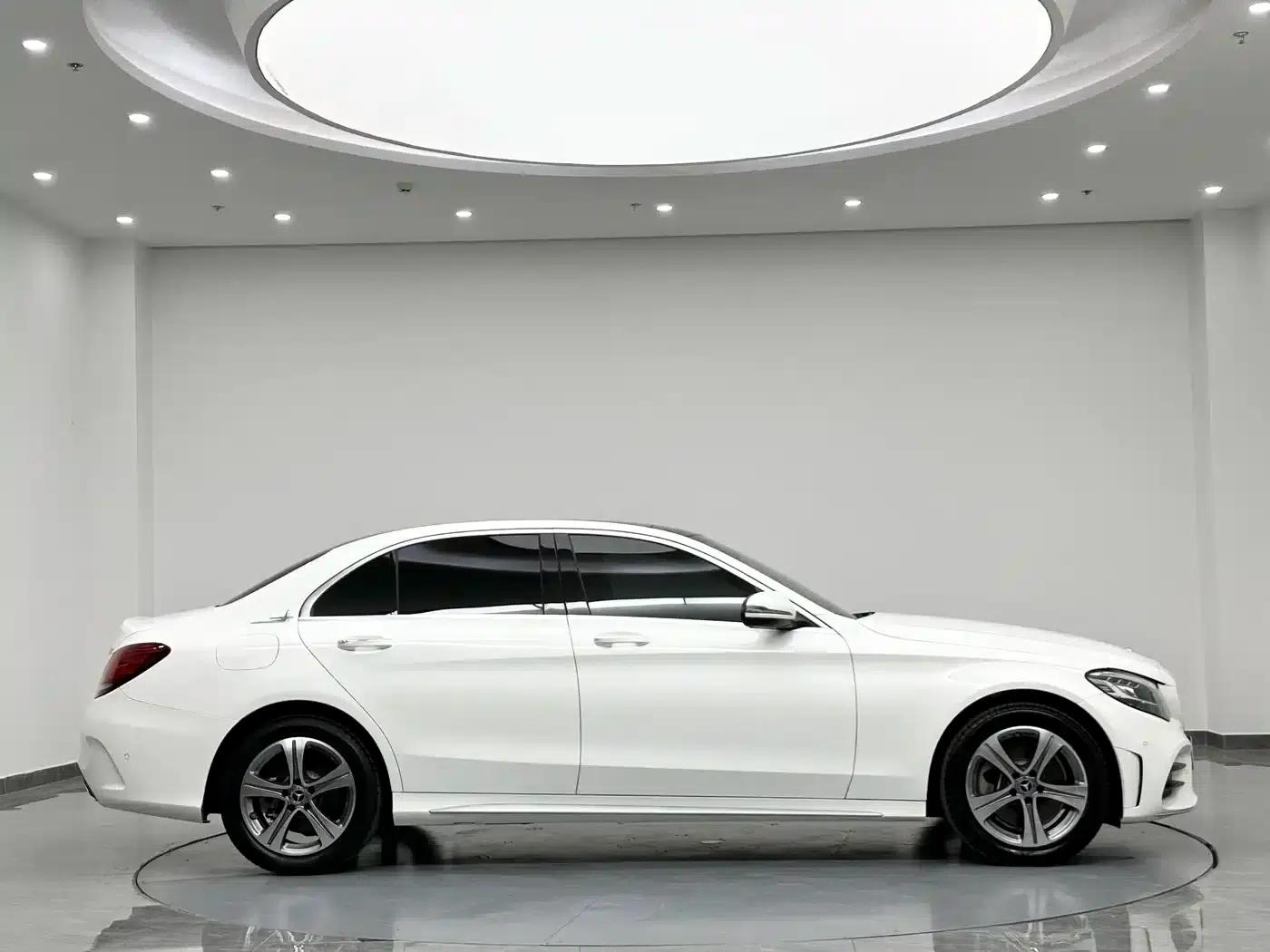 2021 Mercedes-Benz C-Class C 260 L Sport Edition — миниатюра 4