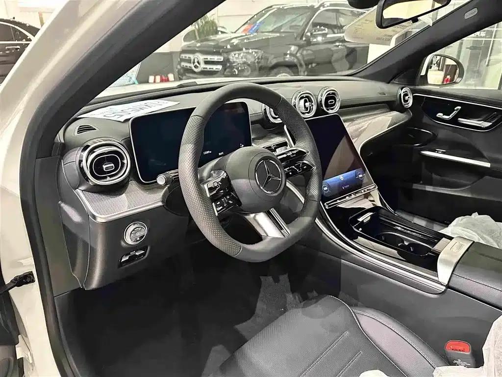Mercedes-Benz C-Class 2025 Facelift C 260 L Sport Edition — миниатюра 3