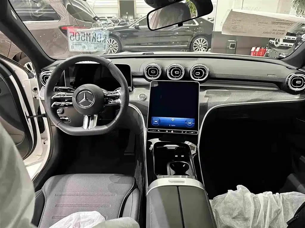 Mercedes-Benz C-Class 2025 Facelift C 260 L Sport Edition — миниатюра 4