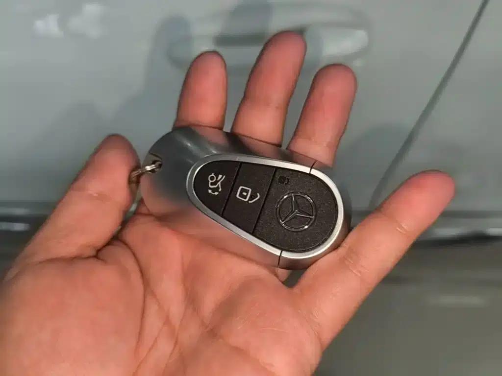 Mercedes-Benz C-Class 2022 Facelift C 260 L Sport Edition — миниатюра 17