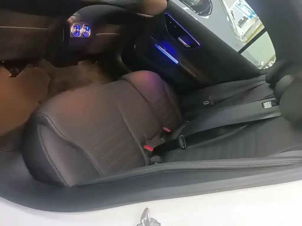 Mercedes-Benz C-Class 2023 Facelift C 260 L Sport Edition — миниатюра 17