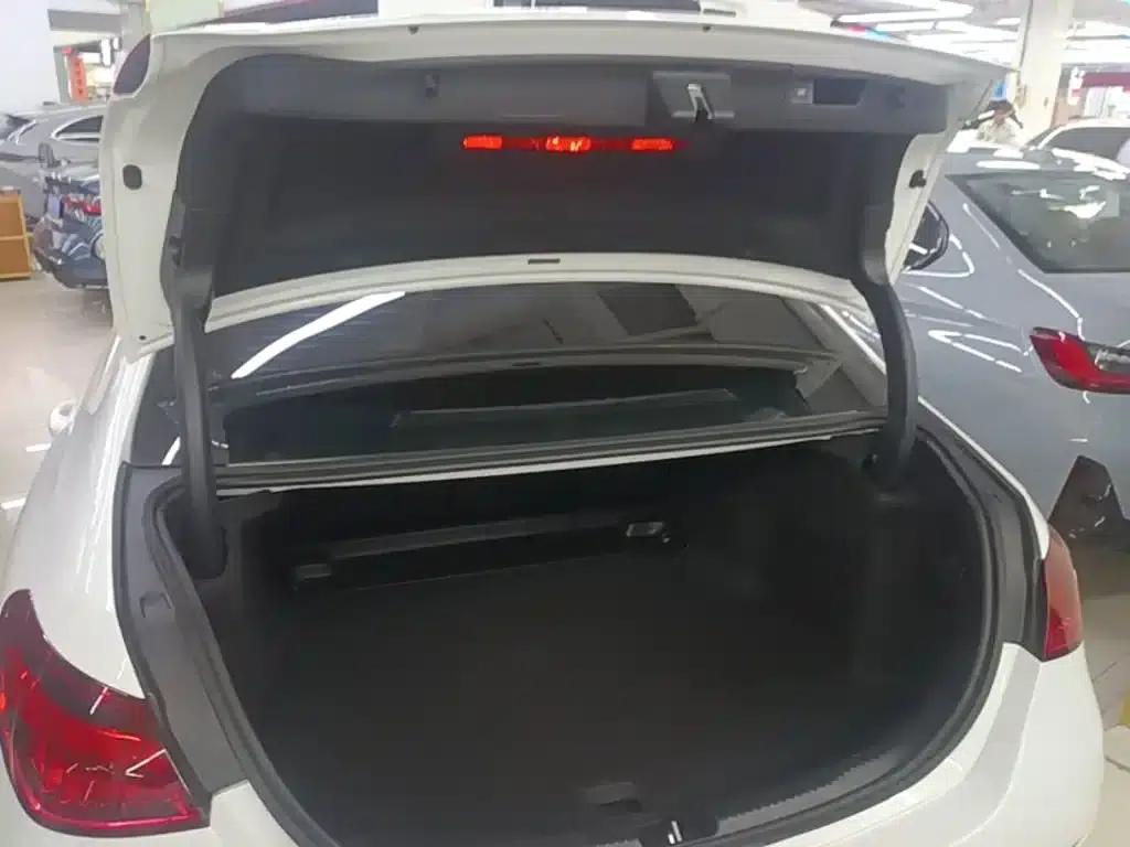 Mercedes-Benz C-Class 2023 Facelift C 260 L Sport Edition — миниатюра 19