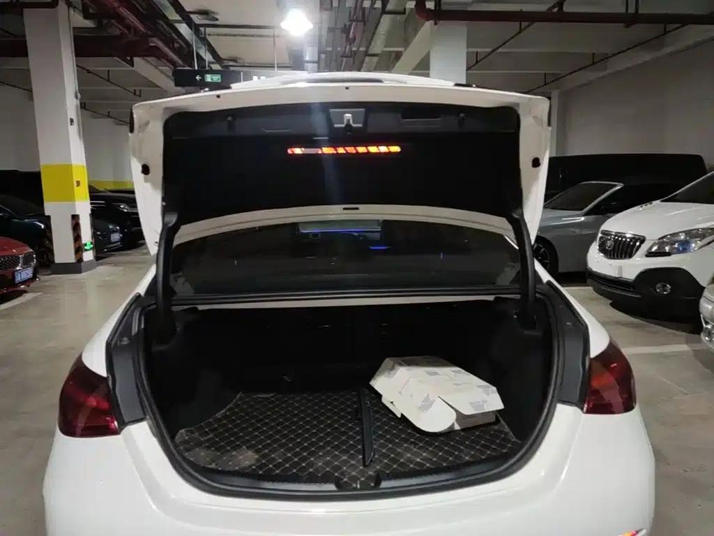 2023 Mercedes-Benz C-Class C 260 L Sport Edition — миниатюра 19