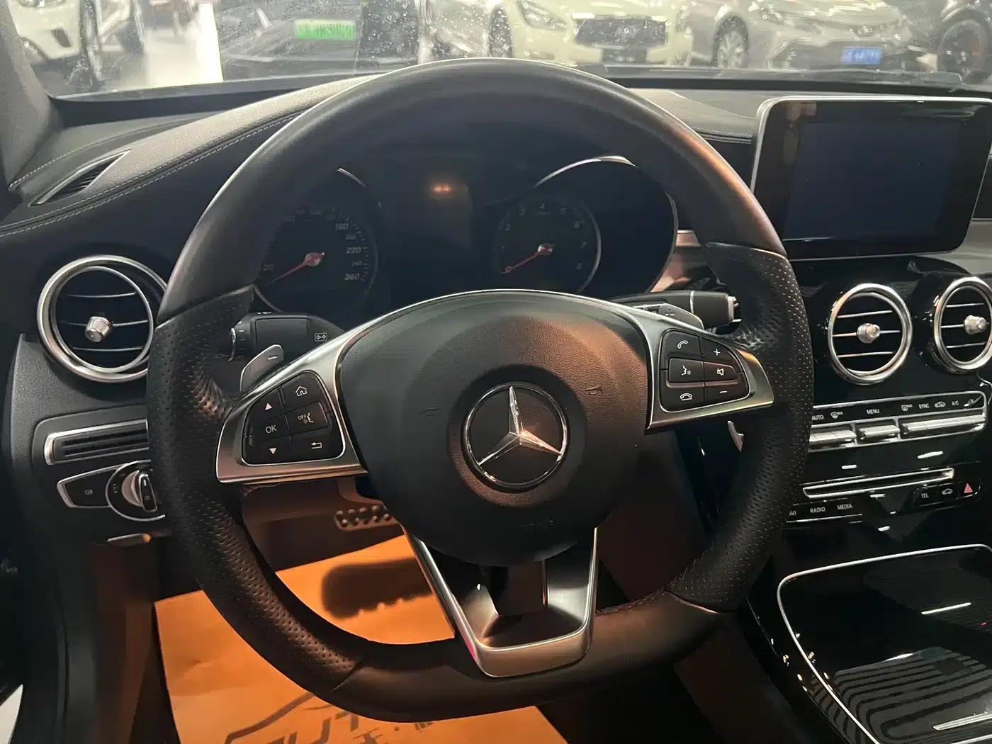 Imported Mercedes-Benz C-Class 2017 Facelift C 200 Coupe — миниатюра 10