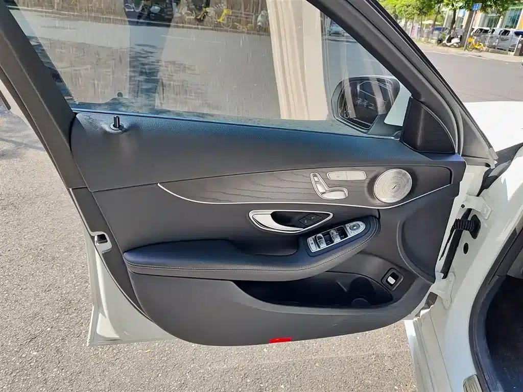 Imported Mercedes-Benz C-Class 2020 Facelift C 260 Estate — миниатюра 6