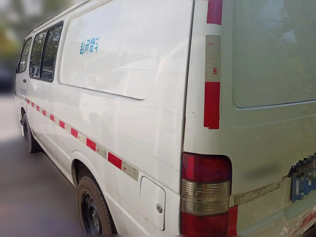Jinbei Hiace 2018 2.0L Fifth-Generation Box Truck Standard Roof 2 Seats 4G21C — миниатюра 4