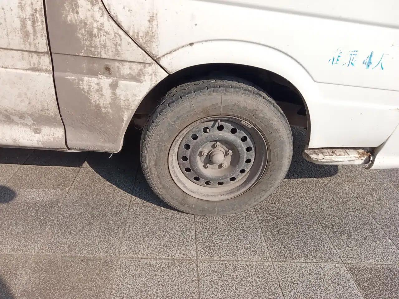 Jinbei Hiace 2018 2.0L Fifth-Generation Box Truck Standard Roof 2 Seats 4G21C — миниатюра 8