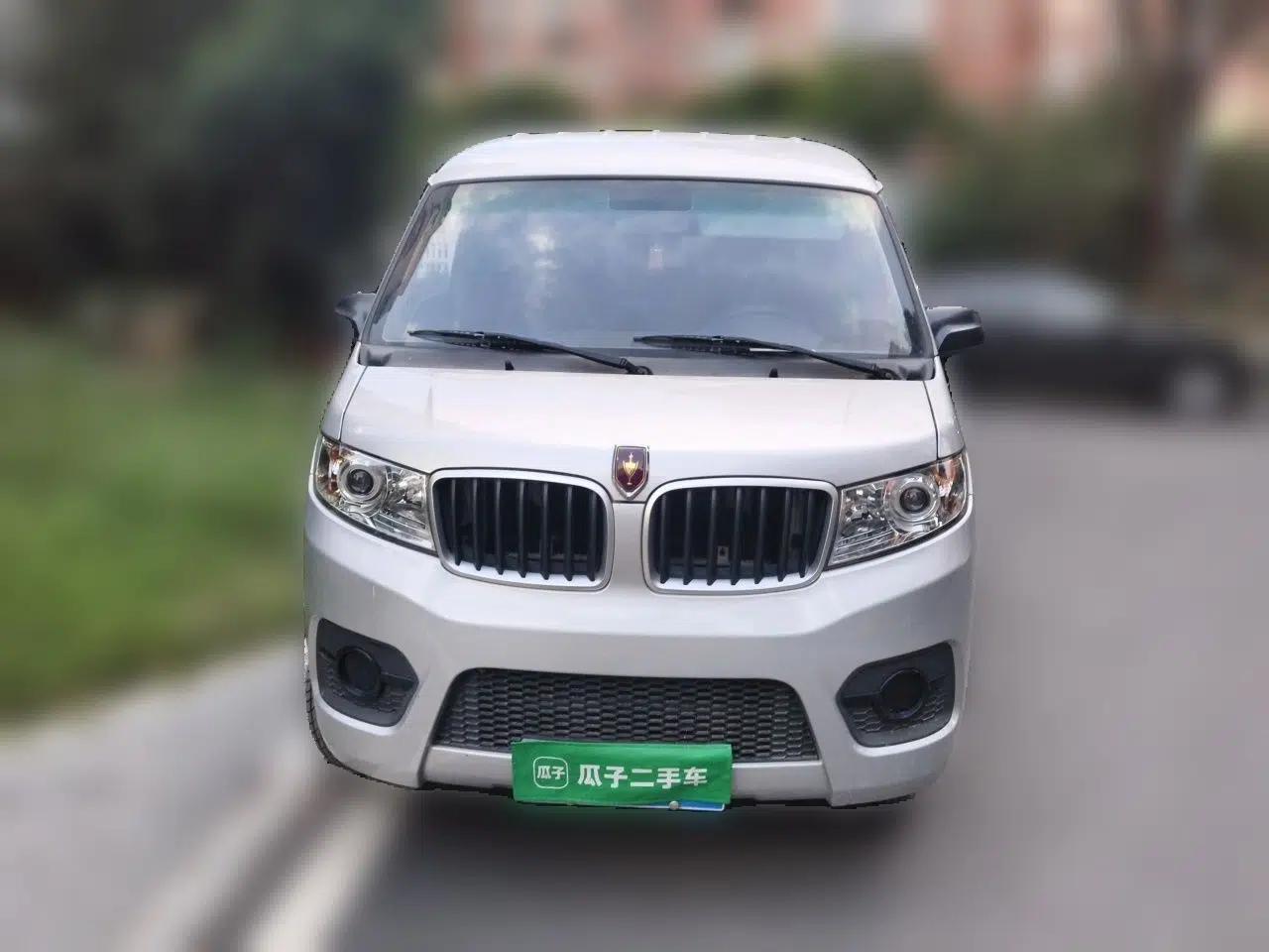 Jinbei New Hiace X30L Huachen Xinyuan Little Sea Lion 1.5L Premium Manual — миниатюра 2