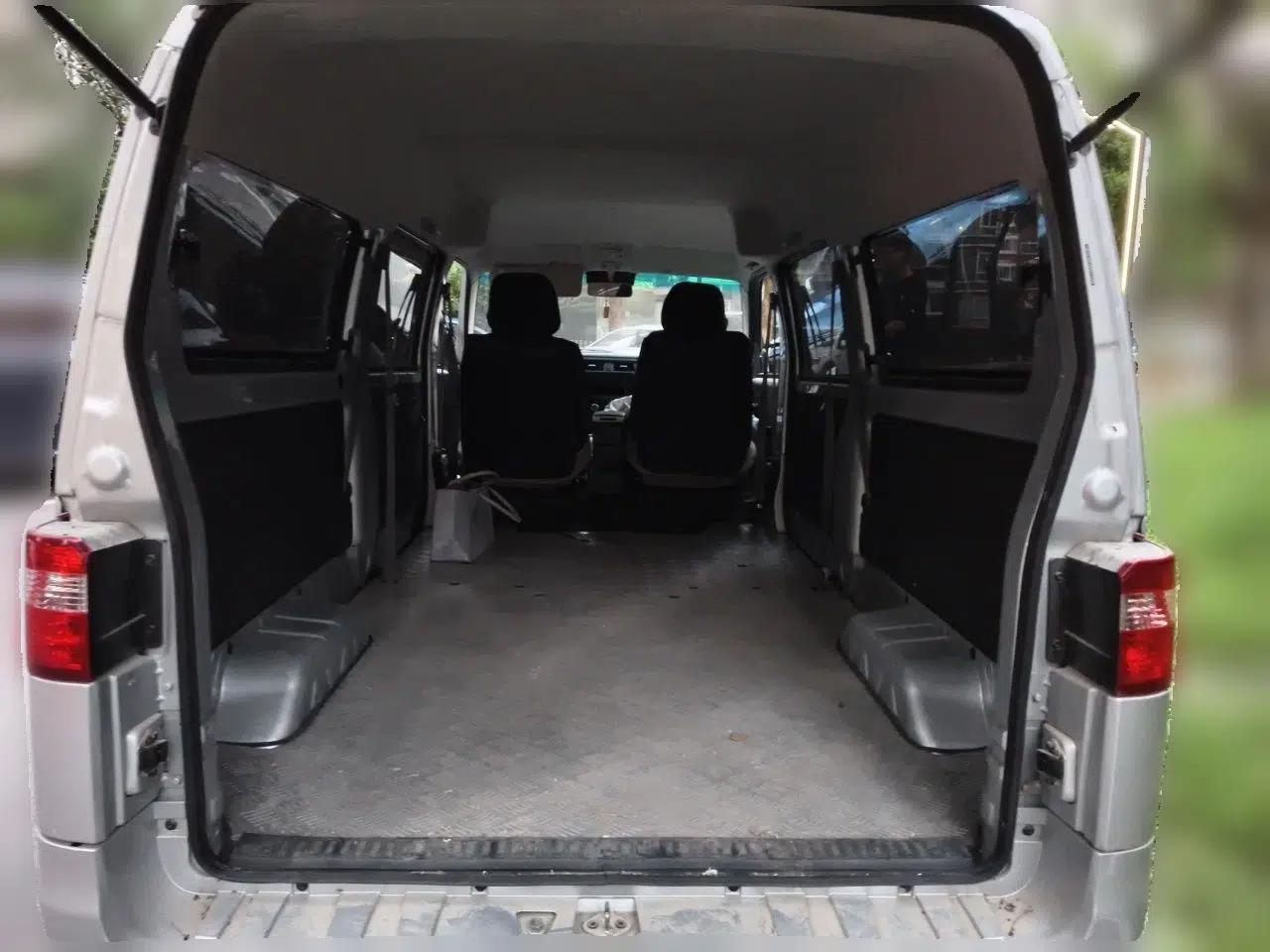 Jinbei New Hiace X30L Huachen Xinyuan Little Sea Lion 1.5L Premium Manual — миниатюра 19