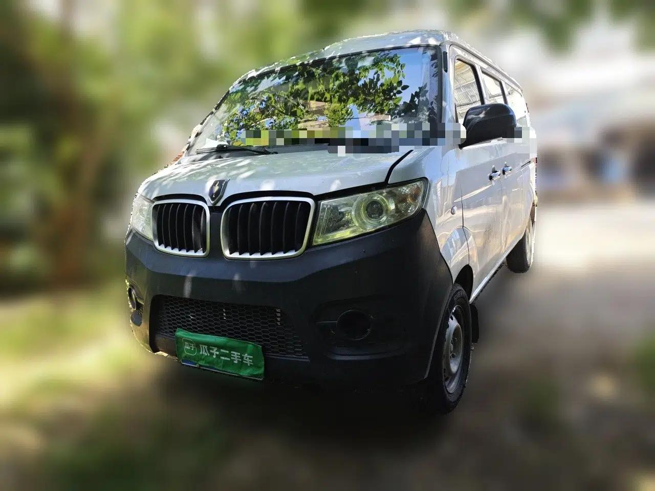 Jinbei Hiace X30 2023 1.5L Super-Comfortable Passenger Van 5/6/7-Seater Non-Air-Conditioned Version Model SWC15M — миниатюра 1
