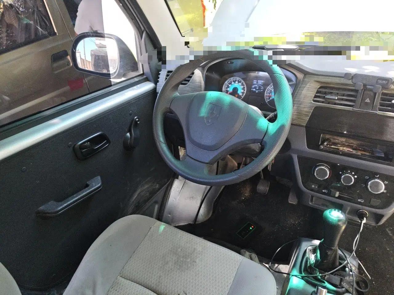 Jinbei Hiace X30 2023 1.5L Super-Comfortable Passenger Van 5/6/7-Seater Non-Air-Conditioned Version Model SWC15M — миниатюра 10