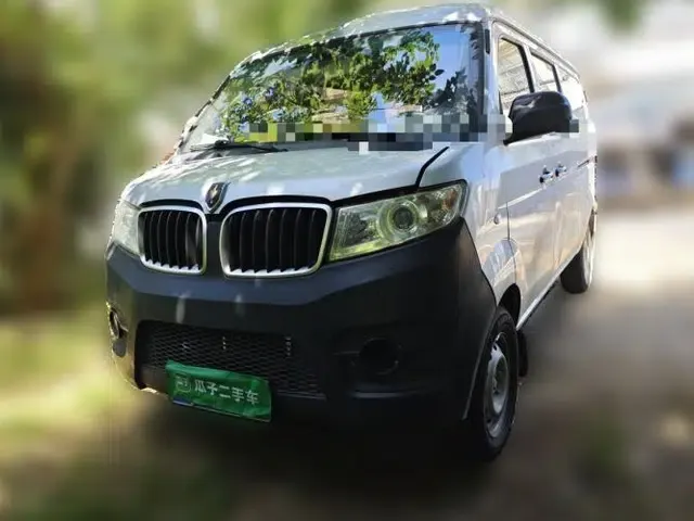 Jinbei Hiace X30 2023 1.5L Super-Comfortable Passenger Van 5/6/7-Seater Non-Air-Conditioned Version Model SWC15M