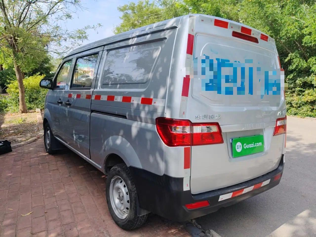 Jinbei Hiace X30 2023 1.5L Super-Enjoyment Van 2/5 Seats Non-Air-Conditioned Version SWC15M — миниатюра 4
