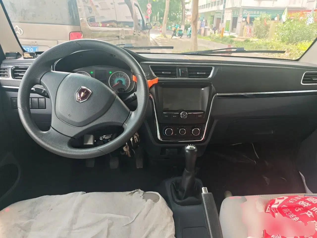Jinbei Hiace X30 2023 1.5L Business-Style Passenger Van 5/6/7-Seater Non-Air-Conditioned Version SWC15M — миниатюра 9