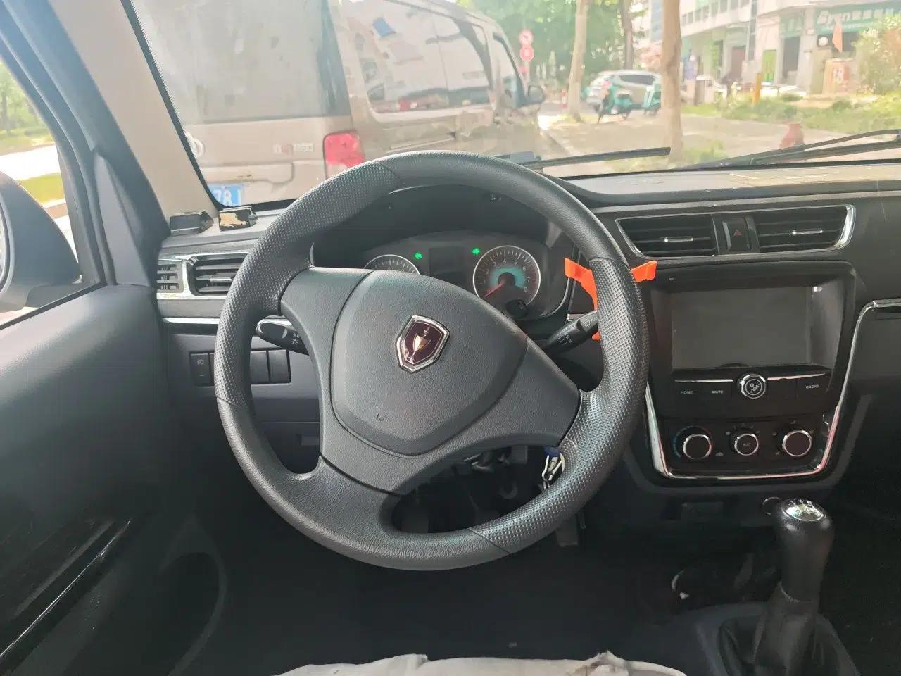 Jinbei Hiace X30 2023 1.5L Business-Style Passenger Van 5/6/7-Seater Non-Air-Conditioned Version SWC15M — миниатюра 10