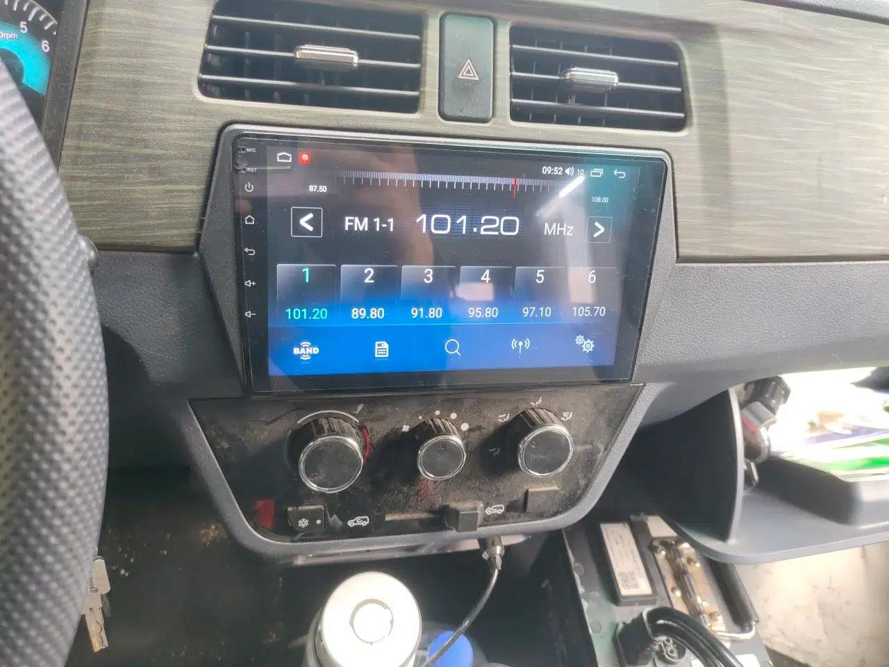 Jinbei Hiace X30 2023 1.5L Wealthy-Style Passenger Van 5/6/7-Seater Non-Air-Conditioned Version SWC15M — миниатюра 13