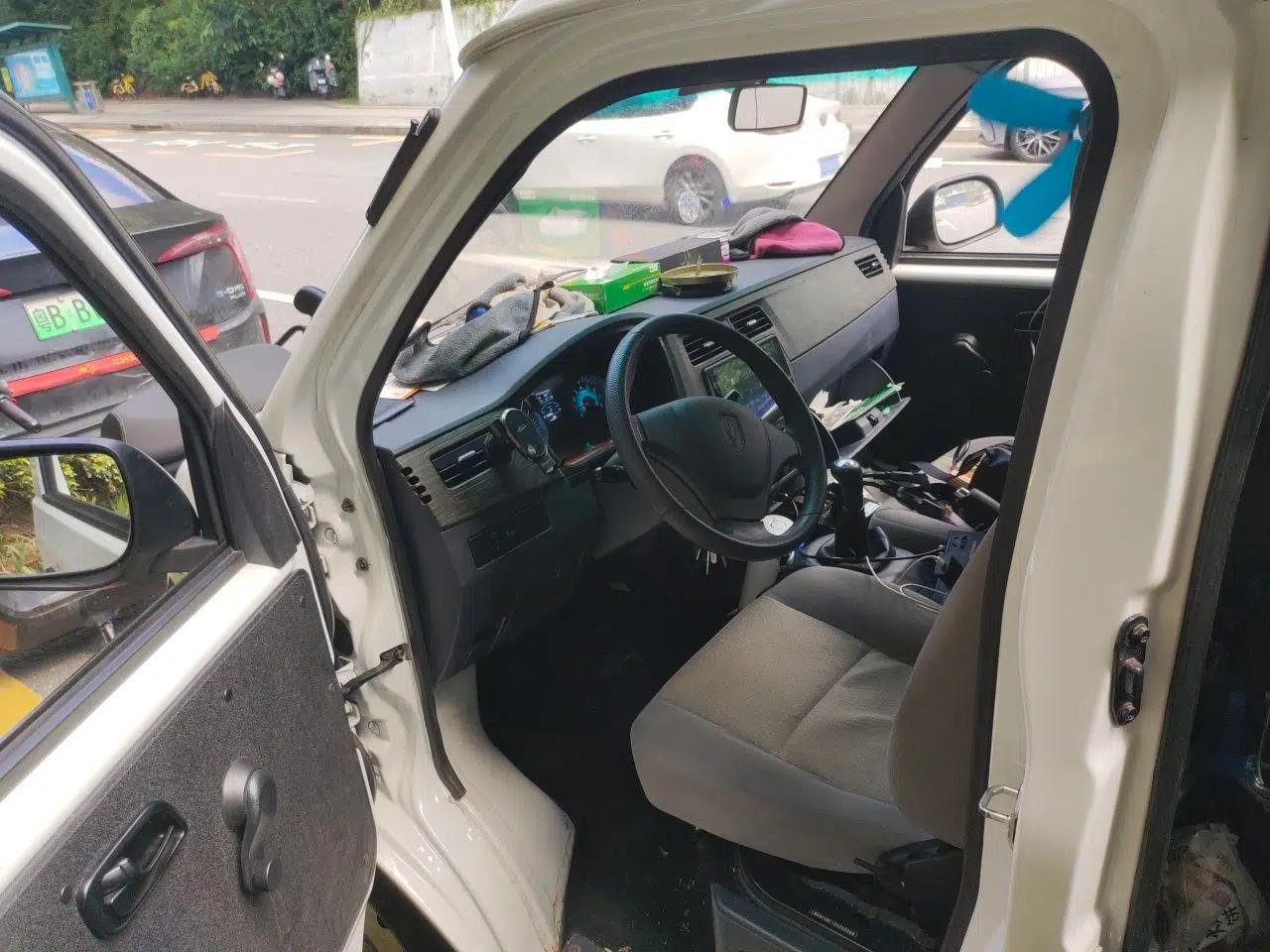 Jinbei Hiace X30 2023 1.5L Wealthy-Style Passenger Van 5/6/7-Seater Non-Air-Conditioned Version SWC15M — миниатюра 16