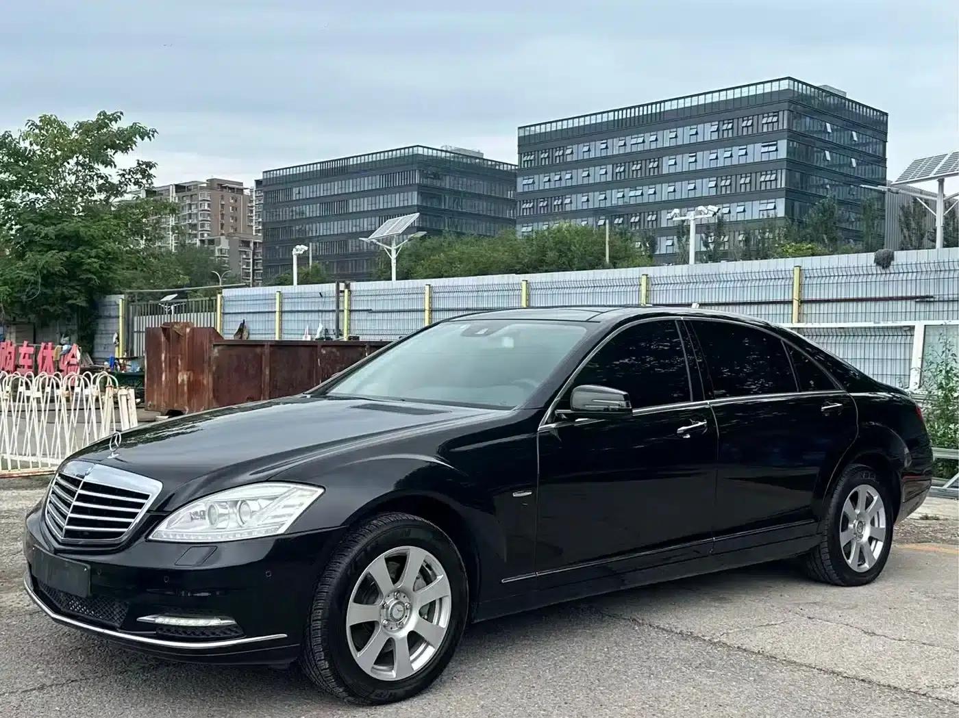 Mercedes-Benz S-Class 2012 S 300 L Grand Edition — миниатюра 1