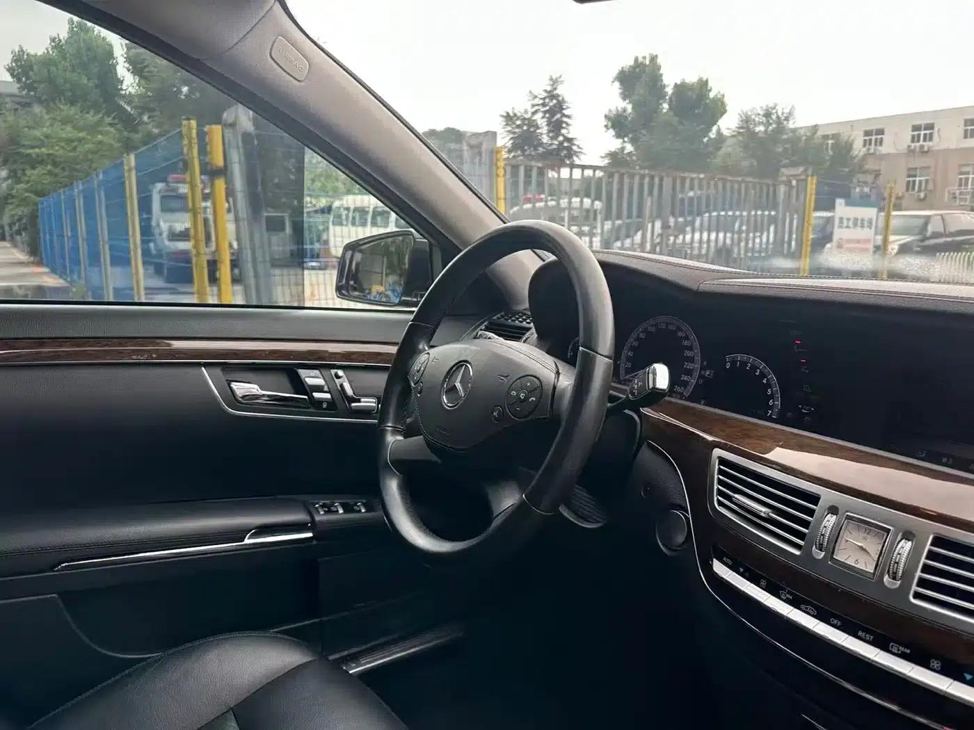 Mercedes-Benz S-Class 2012 S 300 L Grand Edition — миниатюра 13