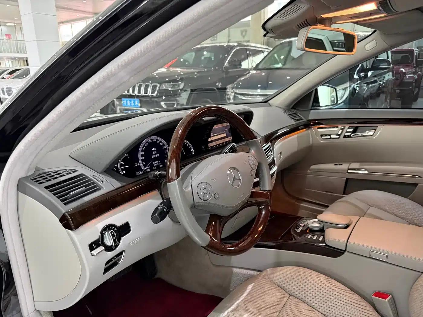 2012 Mercedes-Benz S-Class S 350 L 4MATIC Grand Edition — миниатюра 5