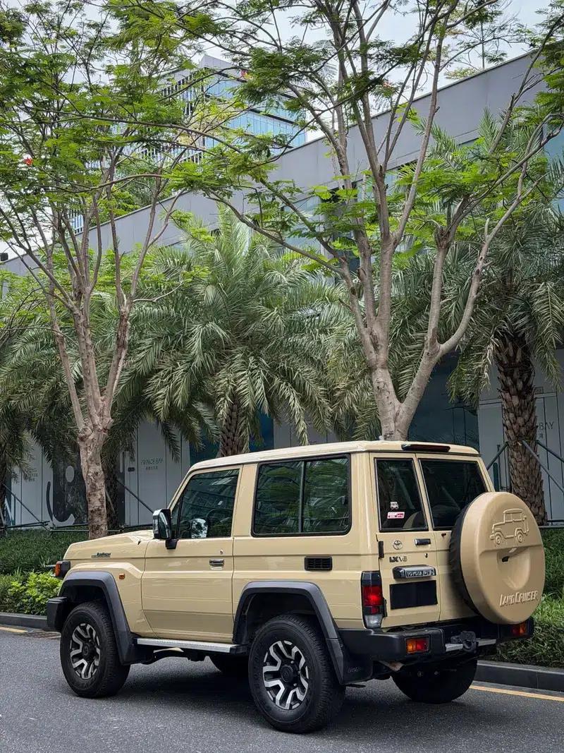 2024 Land Cruiser 70 Series 4.0L Automatic 4WD 5-Seater Parallel Import — миниатюра 4