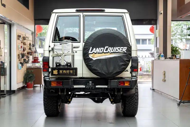 2024 Land Cruiser 70 Series 2.8T Automatic 4WD 5-Seater Parallel Import — миниатюра 3