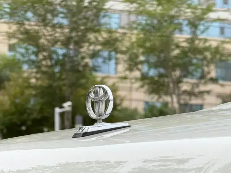 2023 Land Cruiser 70 Series, 4.0L Manual, 4WD, 5-Seater, Parallel Import — миниатюра 19