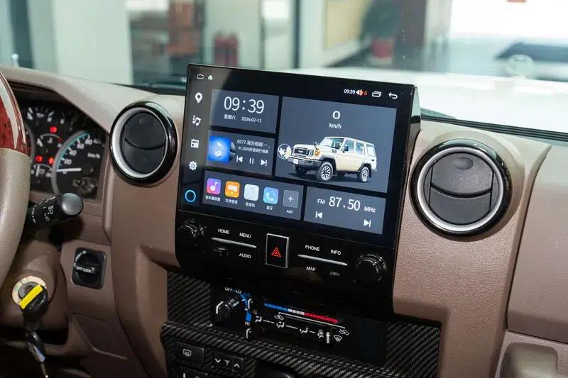 2016 Land Cruiser 70 Series, 4.0L Manual, 4WD, 5-Seater, Parallel Import — миниатюра 10
