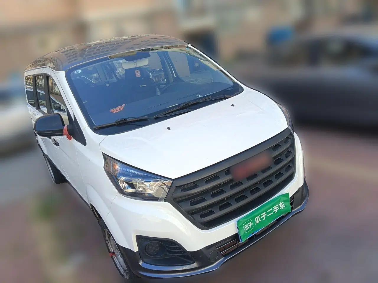 Jinbei Gold Hiace M Classic 2024 1.5L Engineering Lion Passenger Van 7 Seats — миниатюра 3