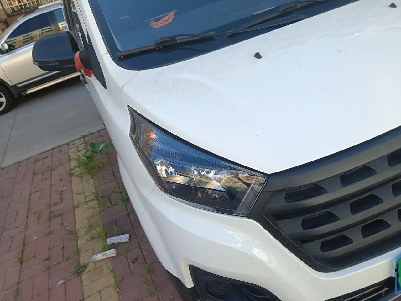 Jinbei Gold Hiace M Classic 2024 1.5L Engineering Lion Passenger Van 7 Seats — миниатюра 7