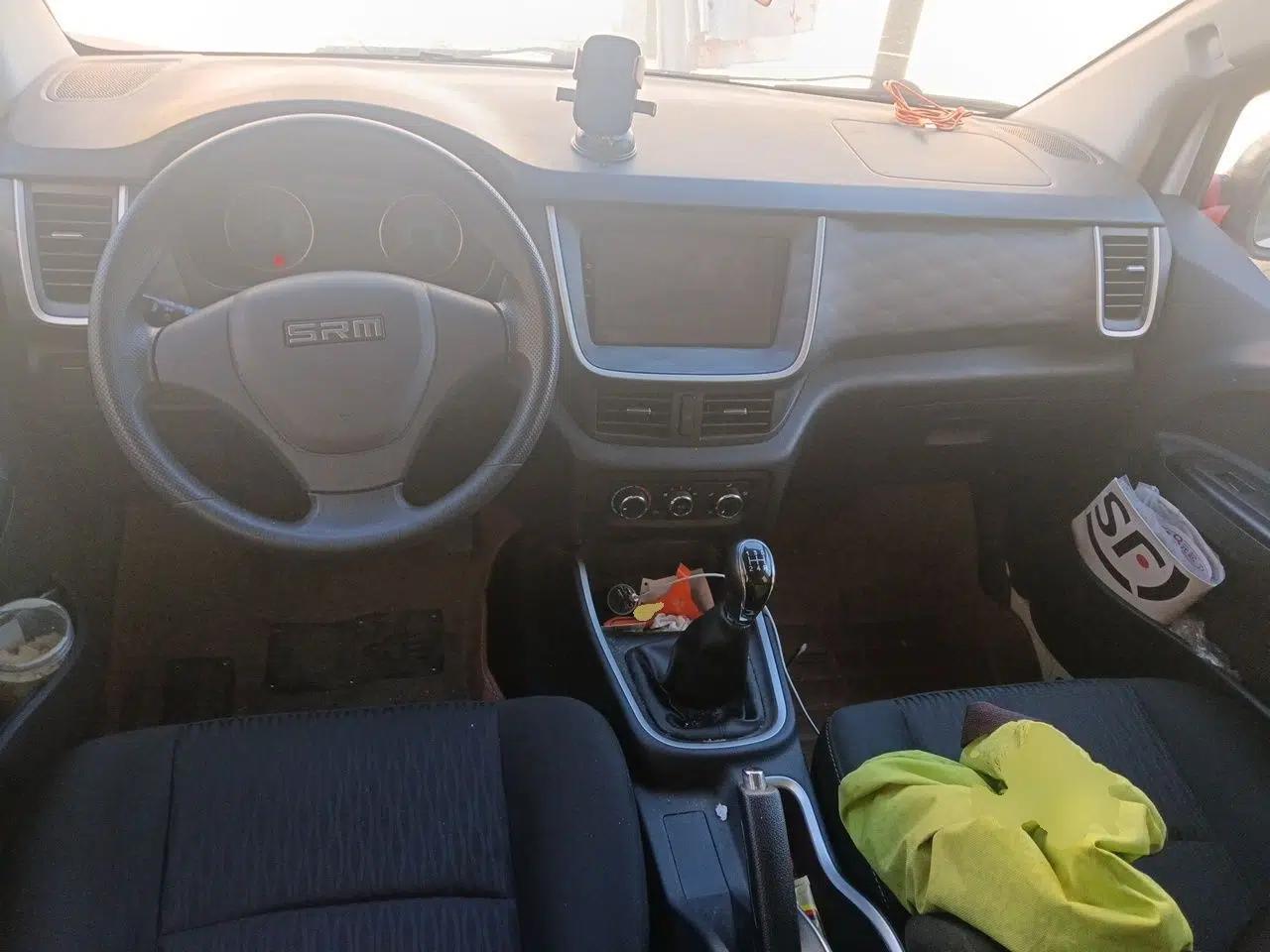 Jinbei Gold Hiace M Classic 2024 1.5L Engineering Lion Passenger Van 7 Seats — миниатюра 9