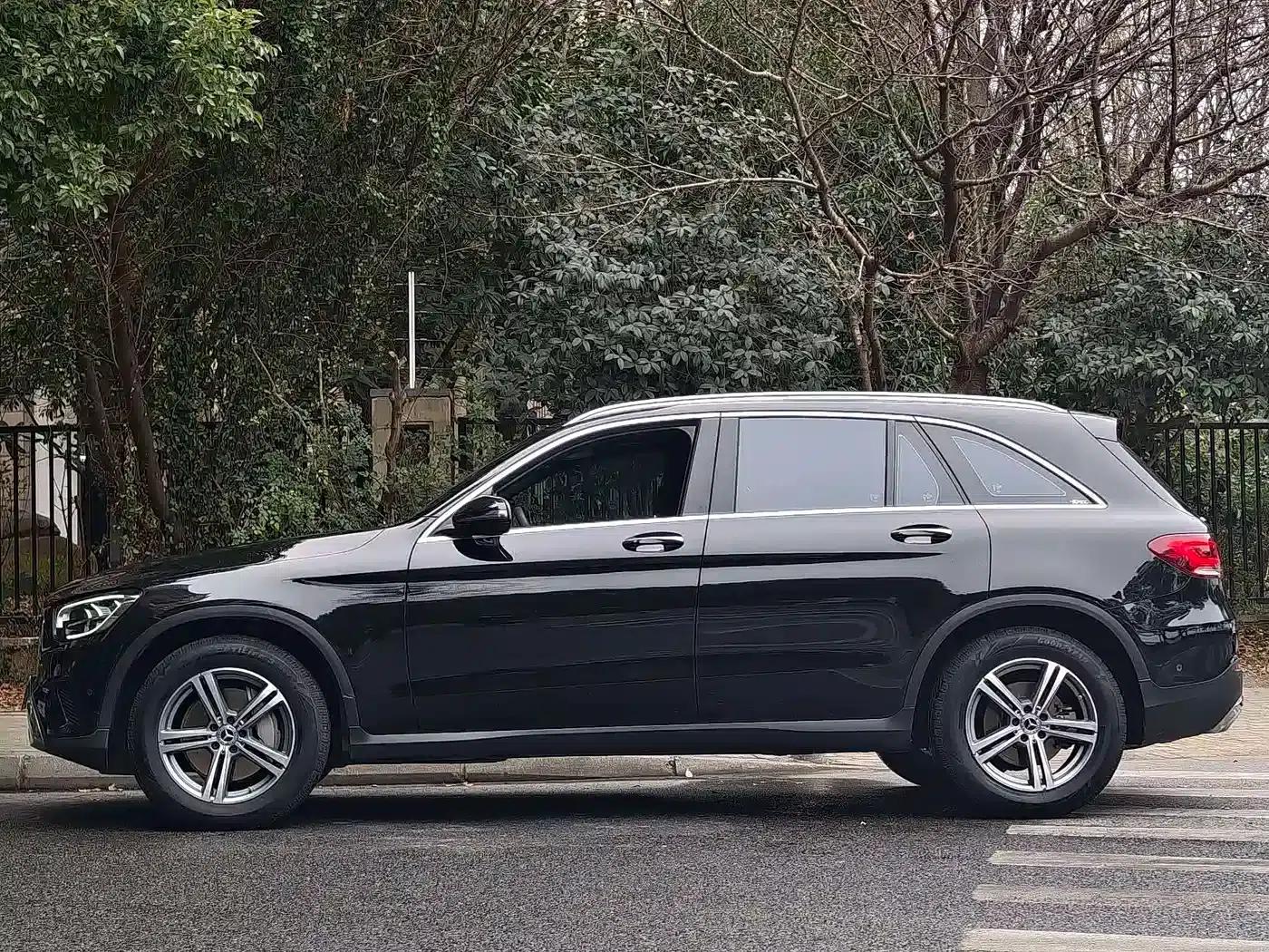 2021 Mercedes-Benz GLC 260 L 4MATIC Dynamic — миниатюра 2