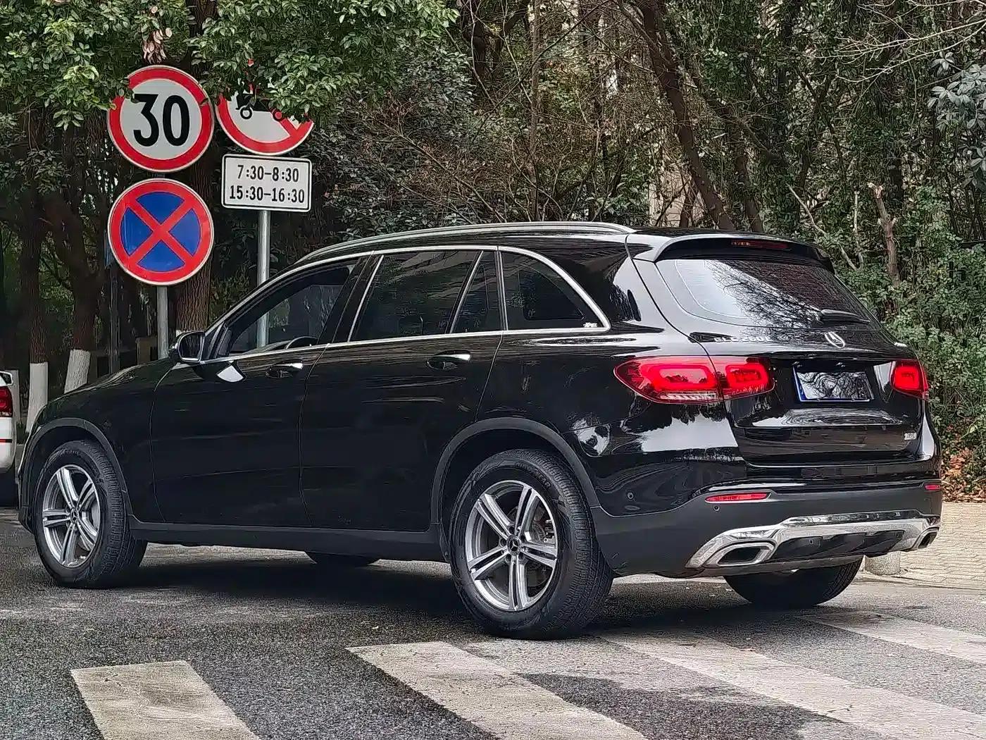 2021 Mercedes-Benz GLC 260 L 4MATIC Dynamic — миниатюра 3