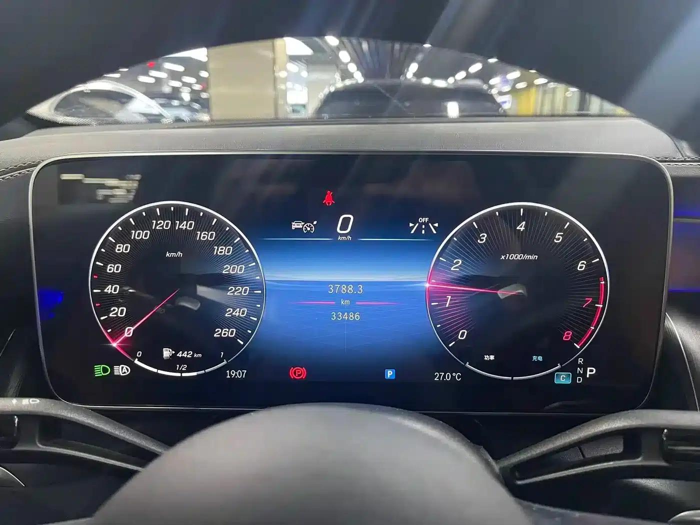Mercedes-Benz GLC 2023 Facelift GLC 300 L 4MATIC Luxury 7-Seater — миниатюра 9
