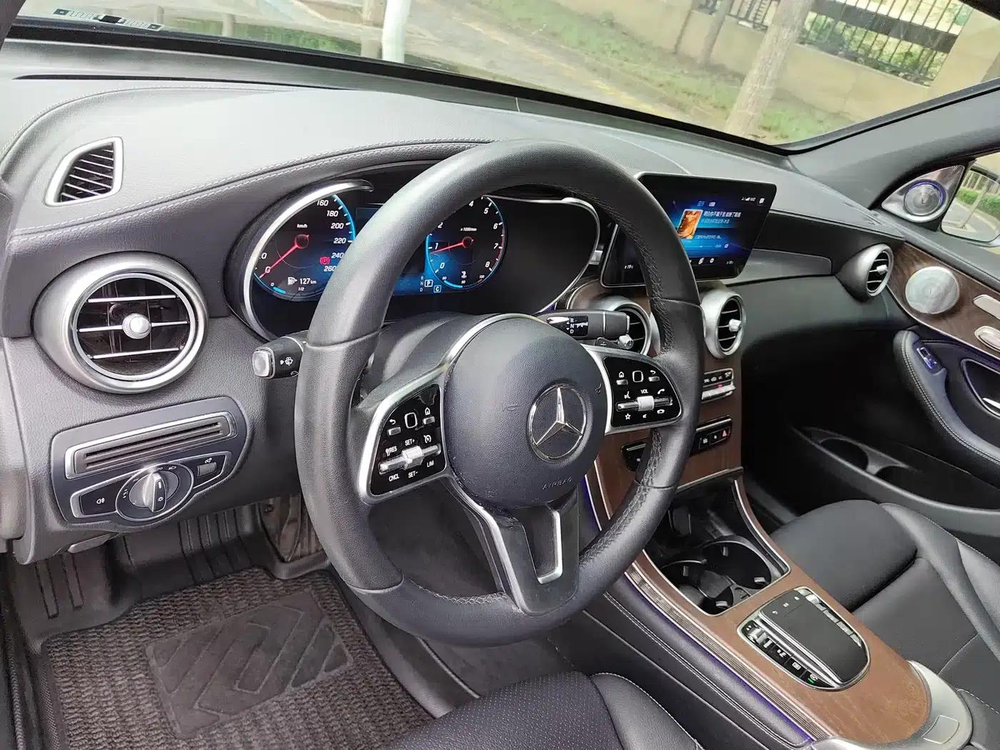 2020 Mercedes-Benz GLC 300 L 4MATIC Dynamic — миниатюра 10