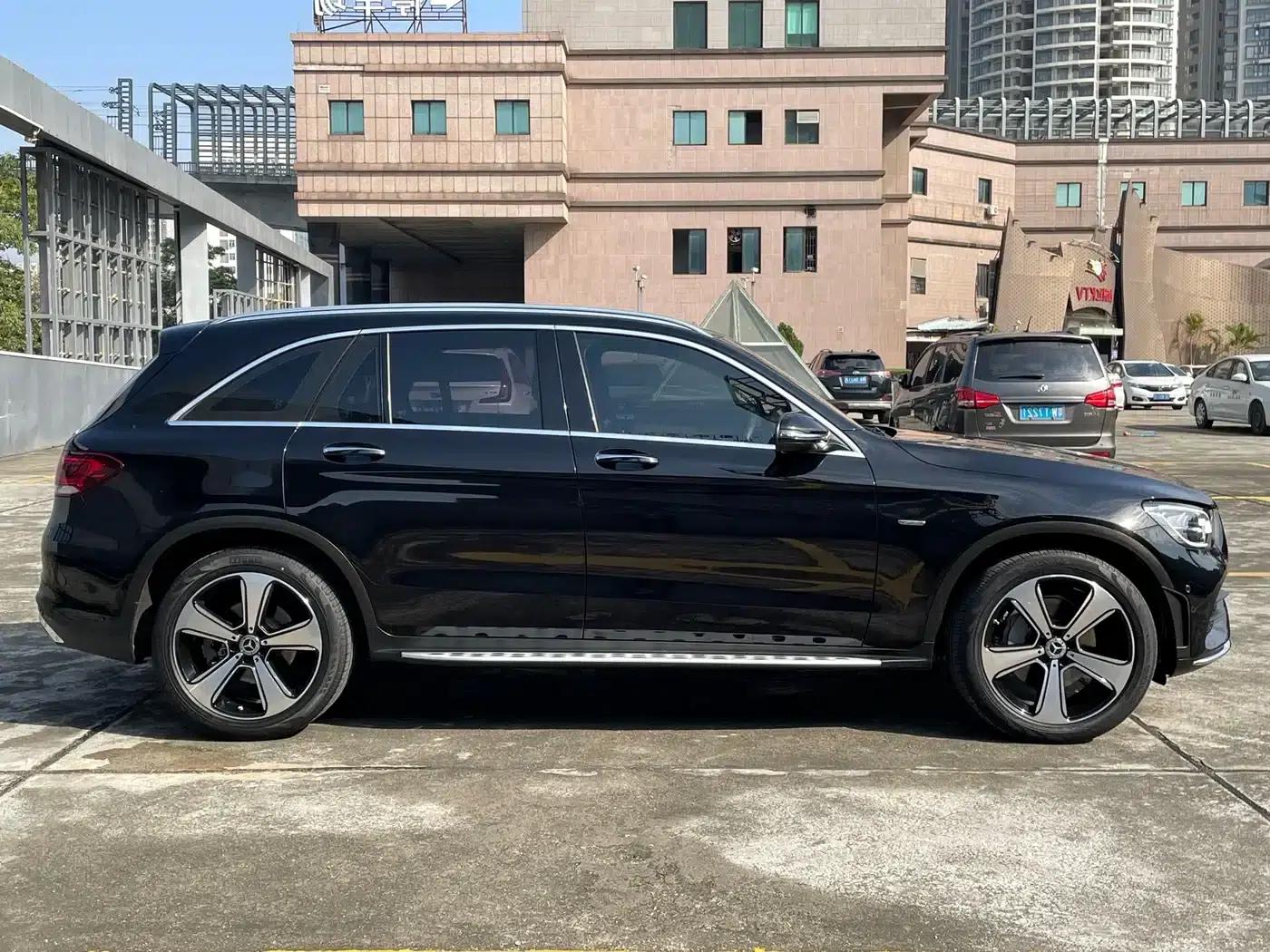 Mercedes-Benz GLC 2022 Facelift GLC 300 L 4MATIC Dynamic Limited Edition — миниатюра 32