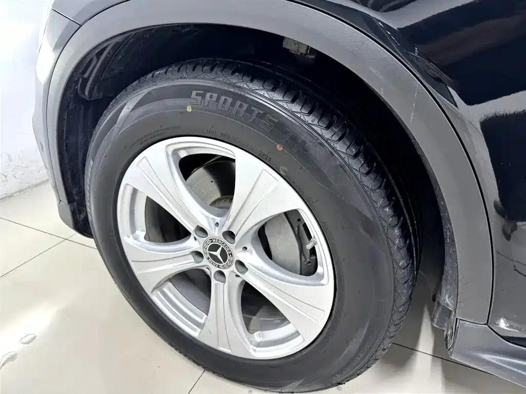 2020 Mercedes-Benz GLC Facelift: GLC 260 L 4MATIC Dynamic — миниатюра 21