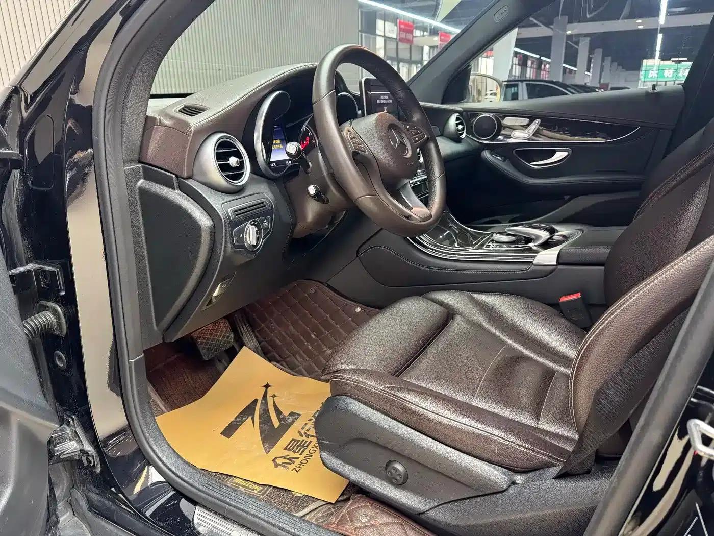2017 Mercedes-Benz GLC 260 4MATIC Dynamic — миниатюра 12