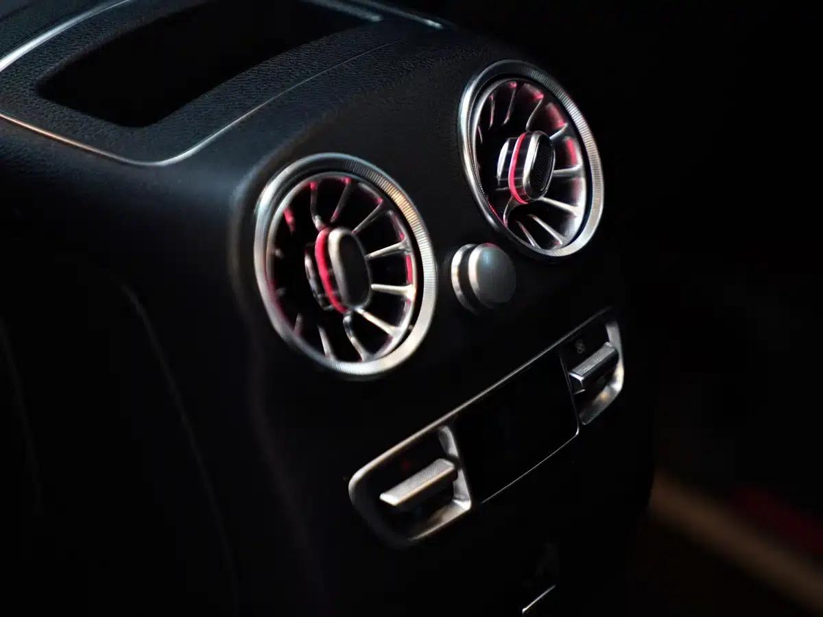 2020 Mercedes-Benz GLC Facelift: GLC 300 L 4MATIC Dynamic — миниатюра 17