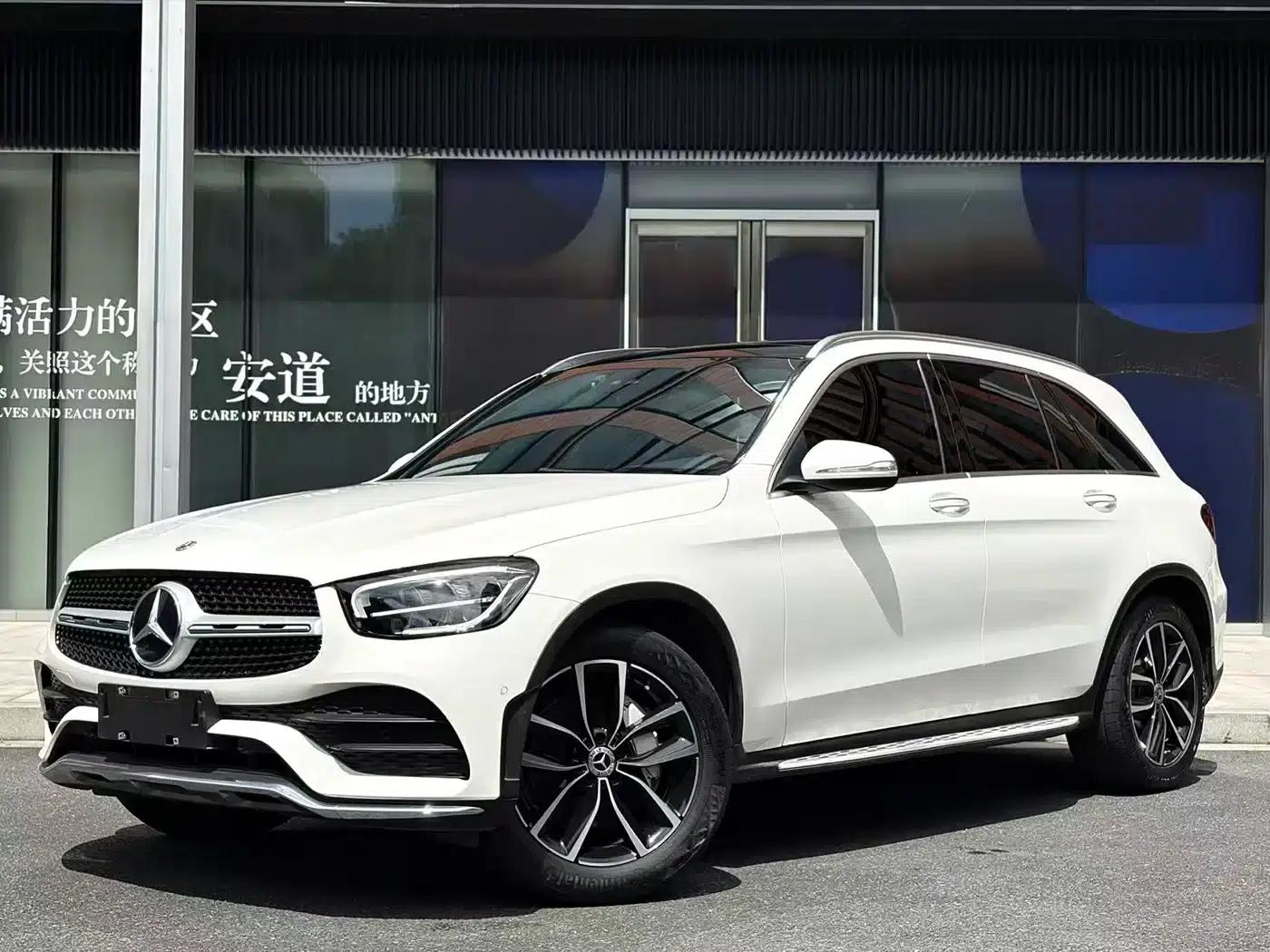 2020 Mercedes-Benz GLC 300 L 4MATIC Dynamic — миниатюра 1