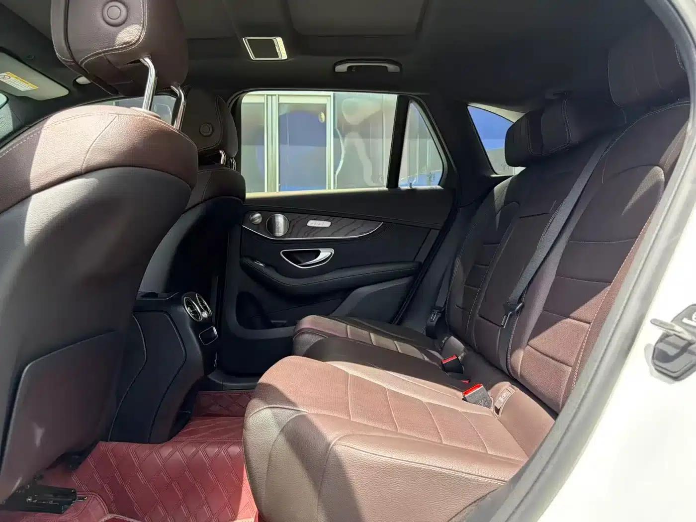 2020 Mercedes-Benz GLC 300 L 4MATIC Dynamic — миниатюра 14