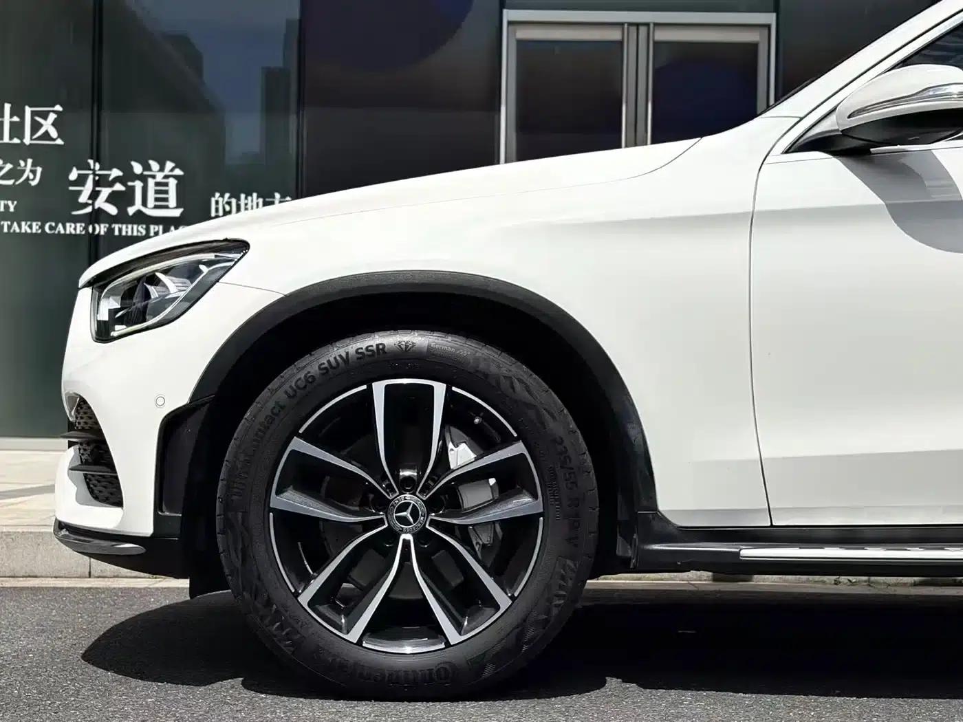2020 Mercedes-Benz GLC 300 L 4MATIC Dynamic — миниатюра 6