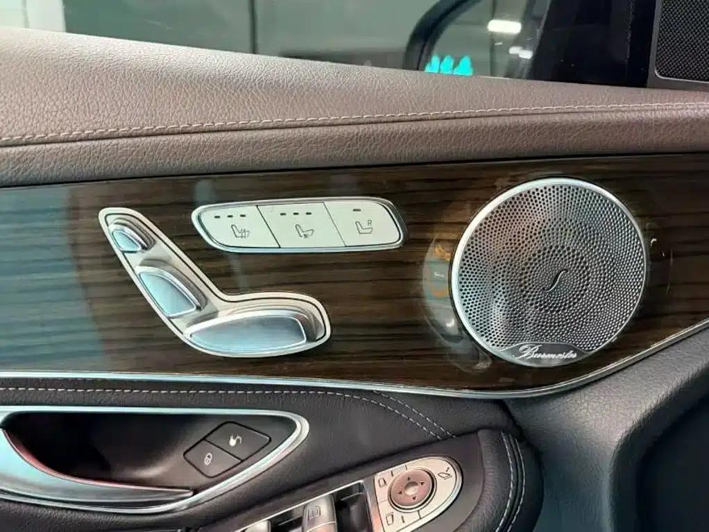 2017 Mercedes-Benz GLC 260 4MATIC Luxury — миниатюра 8