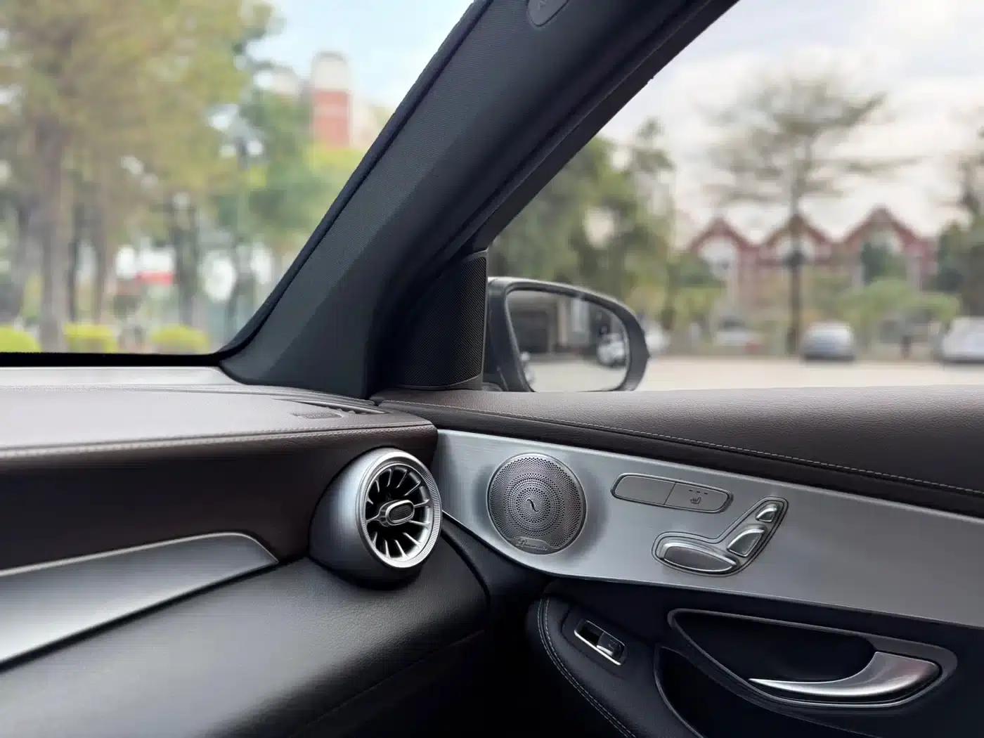2021 Mercedes-Benz GLC 260 L 4MATIC Dynamic — миниатюра 14