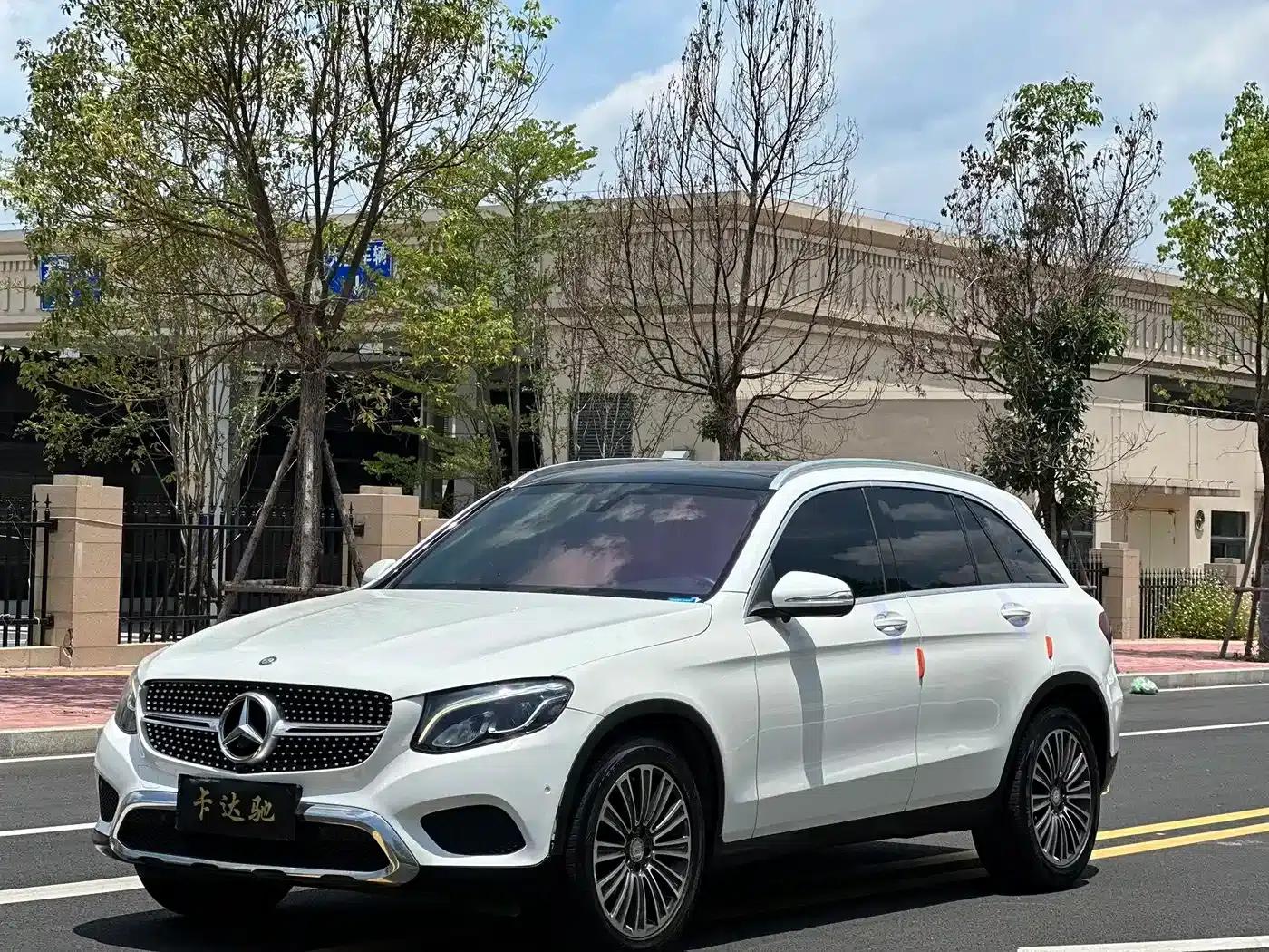 2016 Mercedes-Benz GLC 200 4MATIC — миниатюра 1