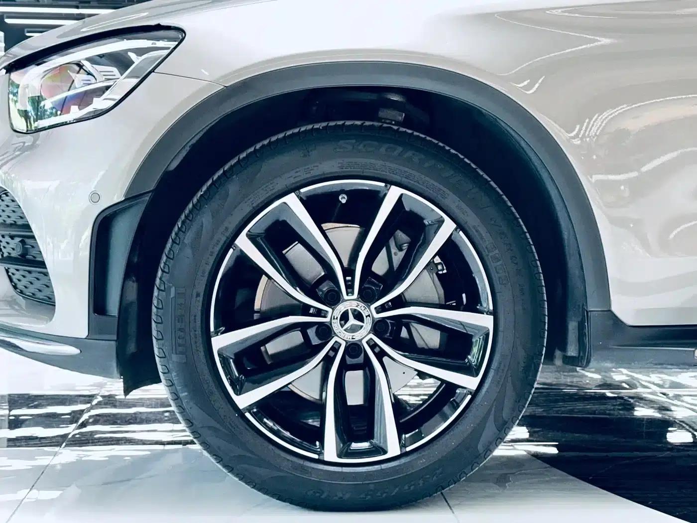 2021 Mercedes-Benz GLC 300 L 4MATIC Dynamic — миниатюра 15